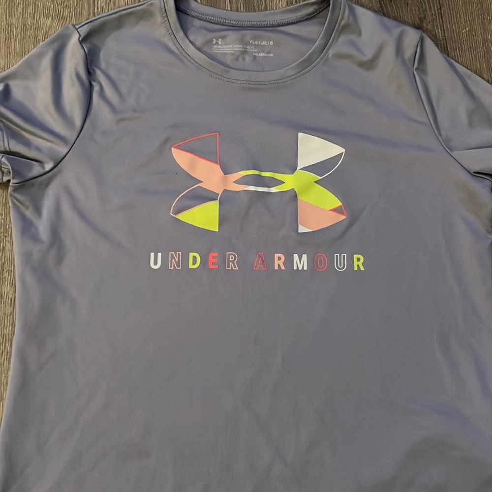 Under Armour light lavender tee